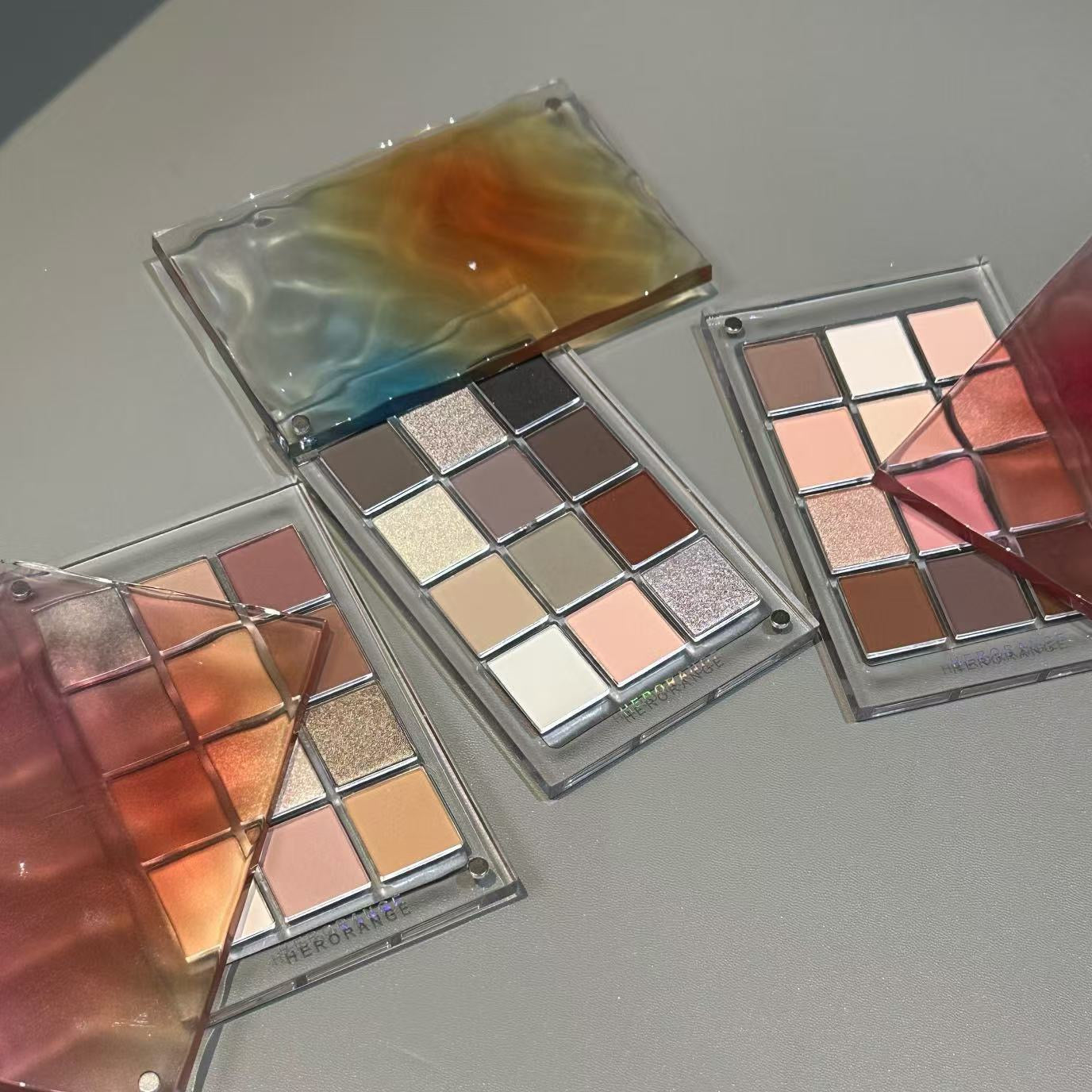 High Pigment Eyeshadow Palette Waterproof Long Lasting, Non Smudge Glitter & Matte Eye Shadow Pallet