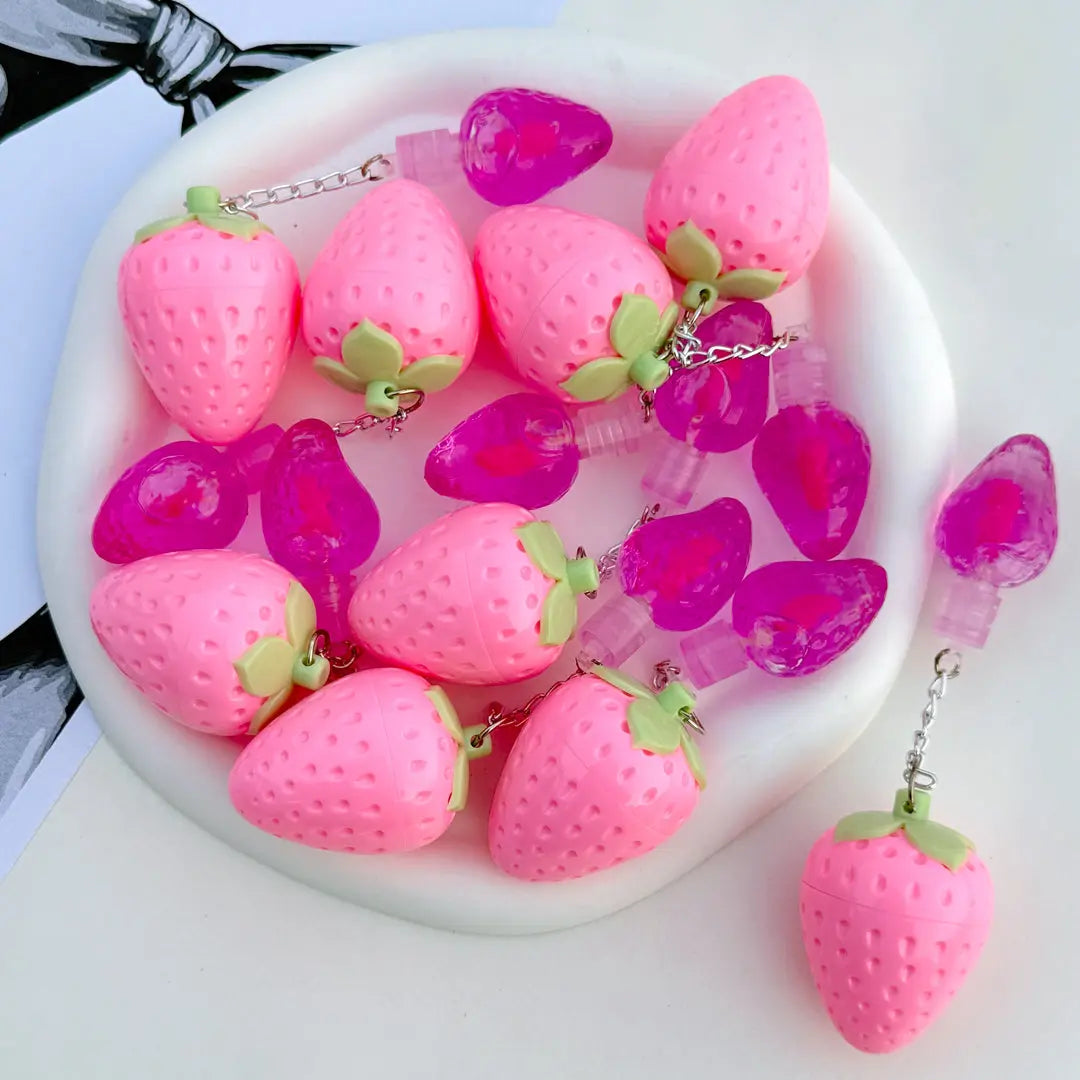 Strawberry Lip Gloss Keychain Cute Fruit-Shaped Moisturizing Lip Gloss Charm
