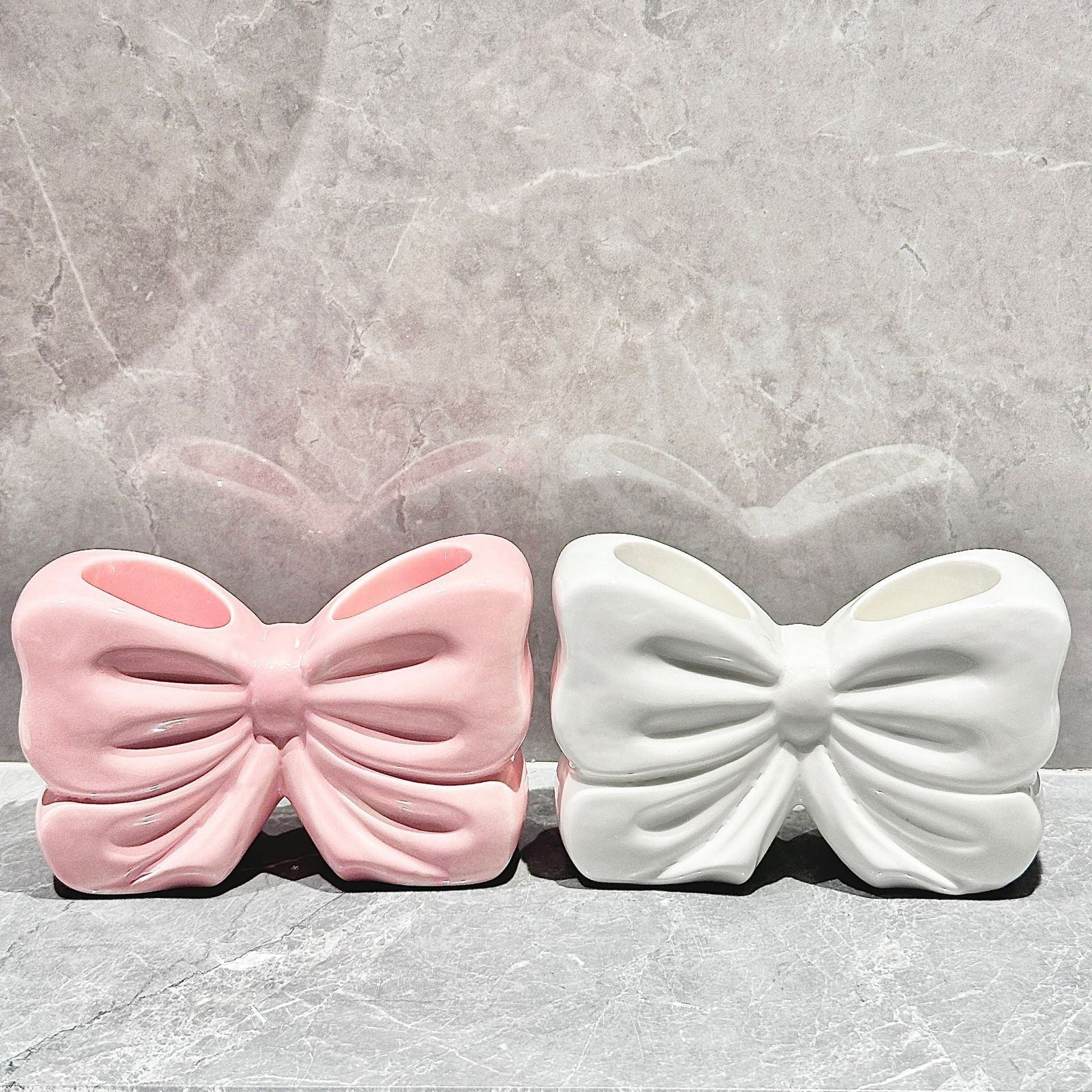 Creative Ceramic Bow Toothbrush Holder Cute Toothpaste Storage Rack for Bathroom Vanity Aesthetic Brush Organizer Ornament