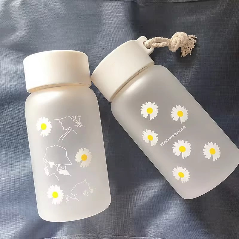 500ml Small Daisy Transparent Plastic Water Bottles Frosted Water Bottle With Portable Rope Travel Tea Cup