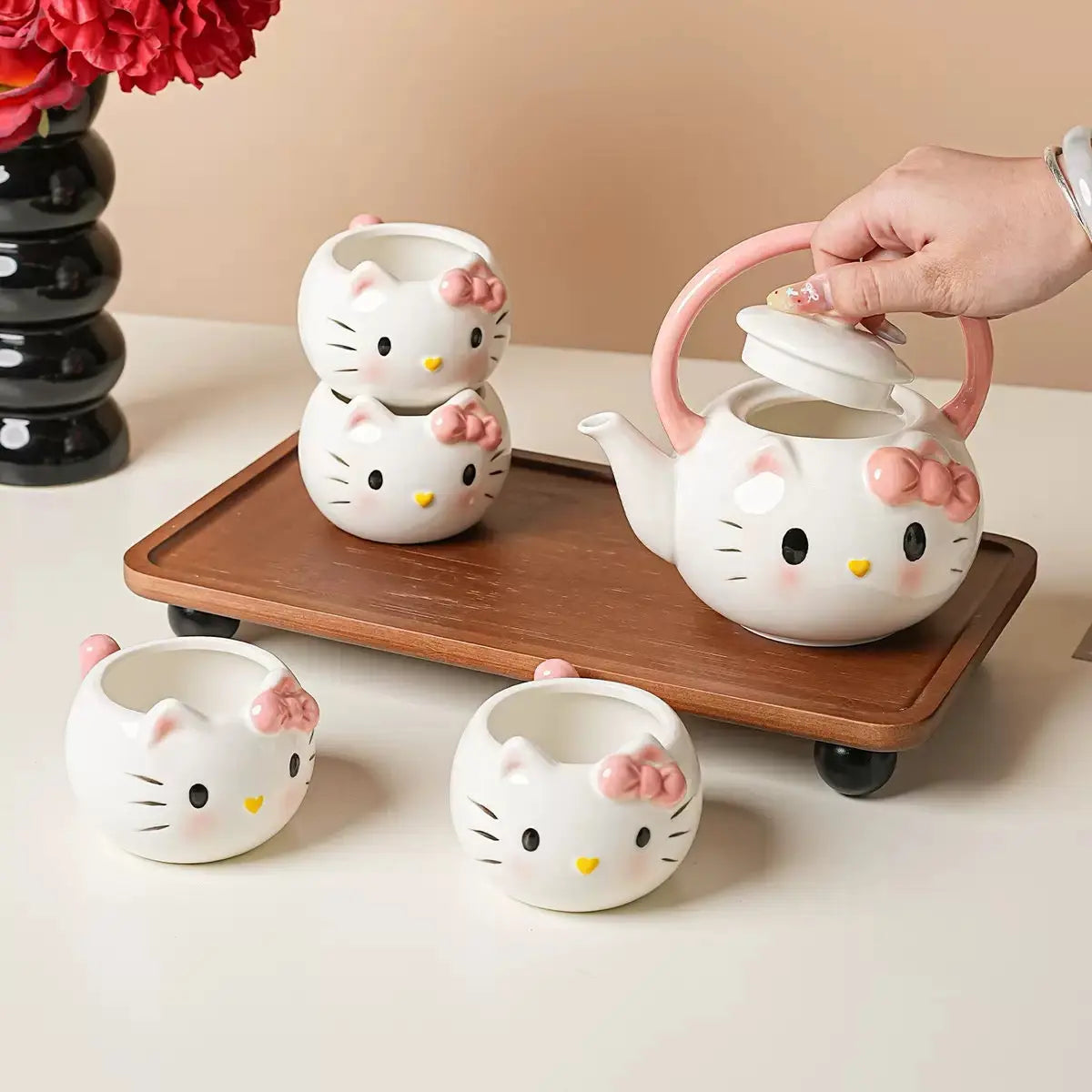 Cute Cat Ceramic Tea Set with Teapot & 4 Cups Gift Box Set