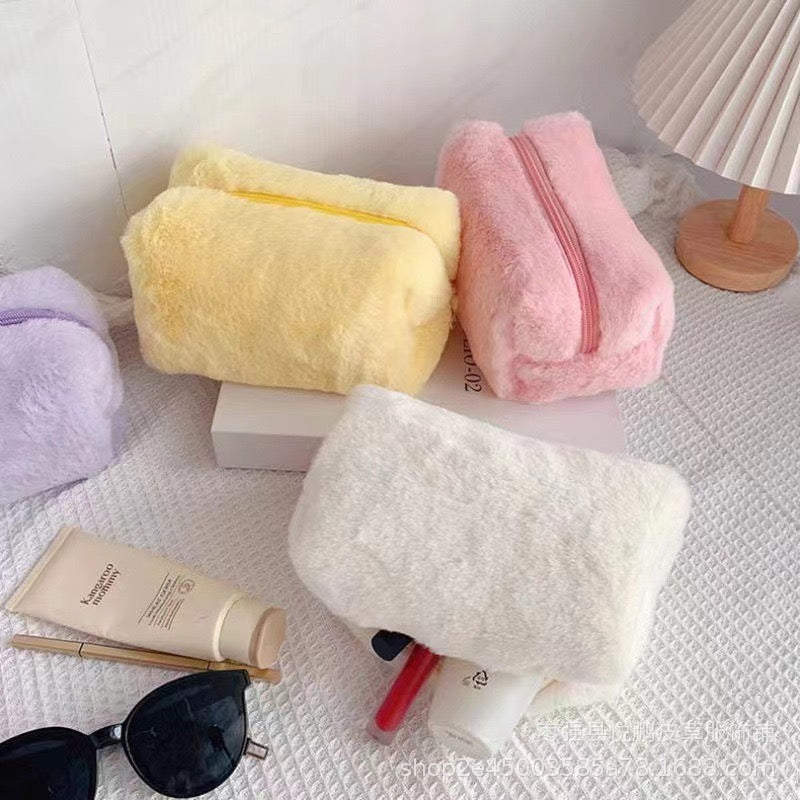 Fluffy Fur Cosmetic Travel Organizer