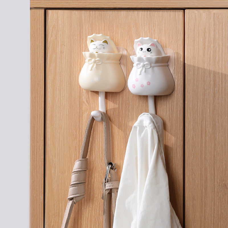 Lucky Cat Strong Sticky Hook Key Holder Wall coat Rack Sundries Organizer Accessories keychain Umbrella Storage Rack Home Decor