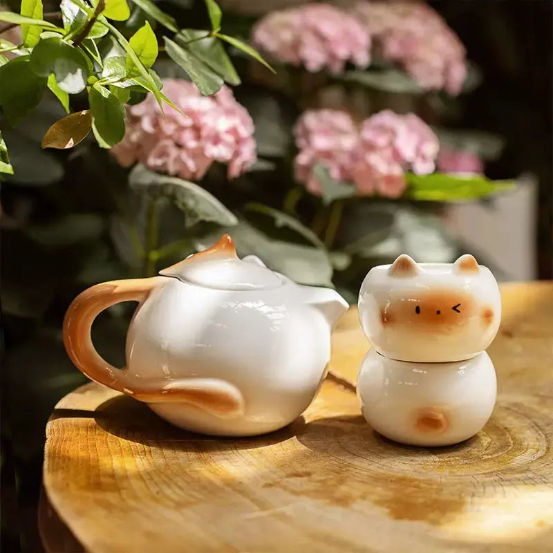 Cute Cat Ceramic Tea Set Cat Teapot with 4 Cups