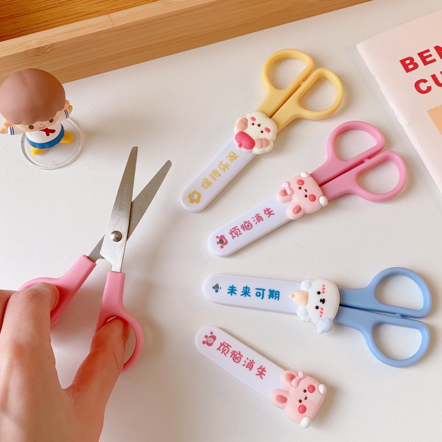 Kawaii Cute Cartoon Mini Scissors With Cover