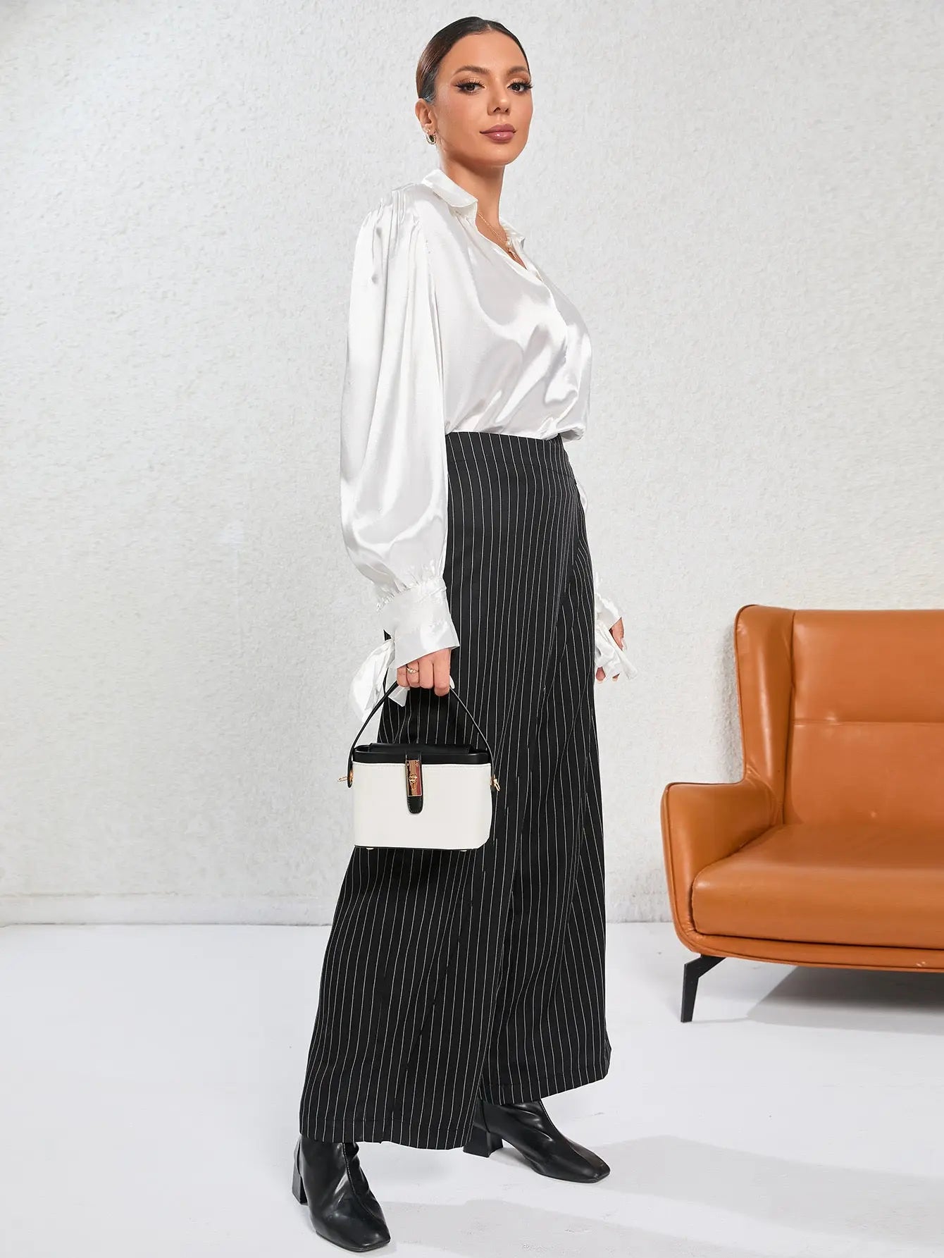 Luxury Premium Box Style Women’s Handbag Sparkels  Sparkels