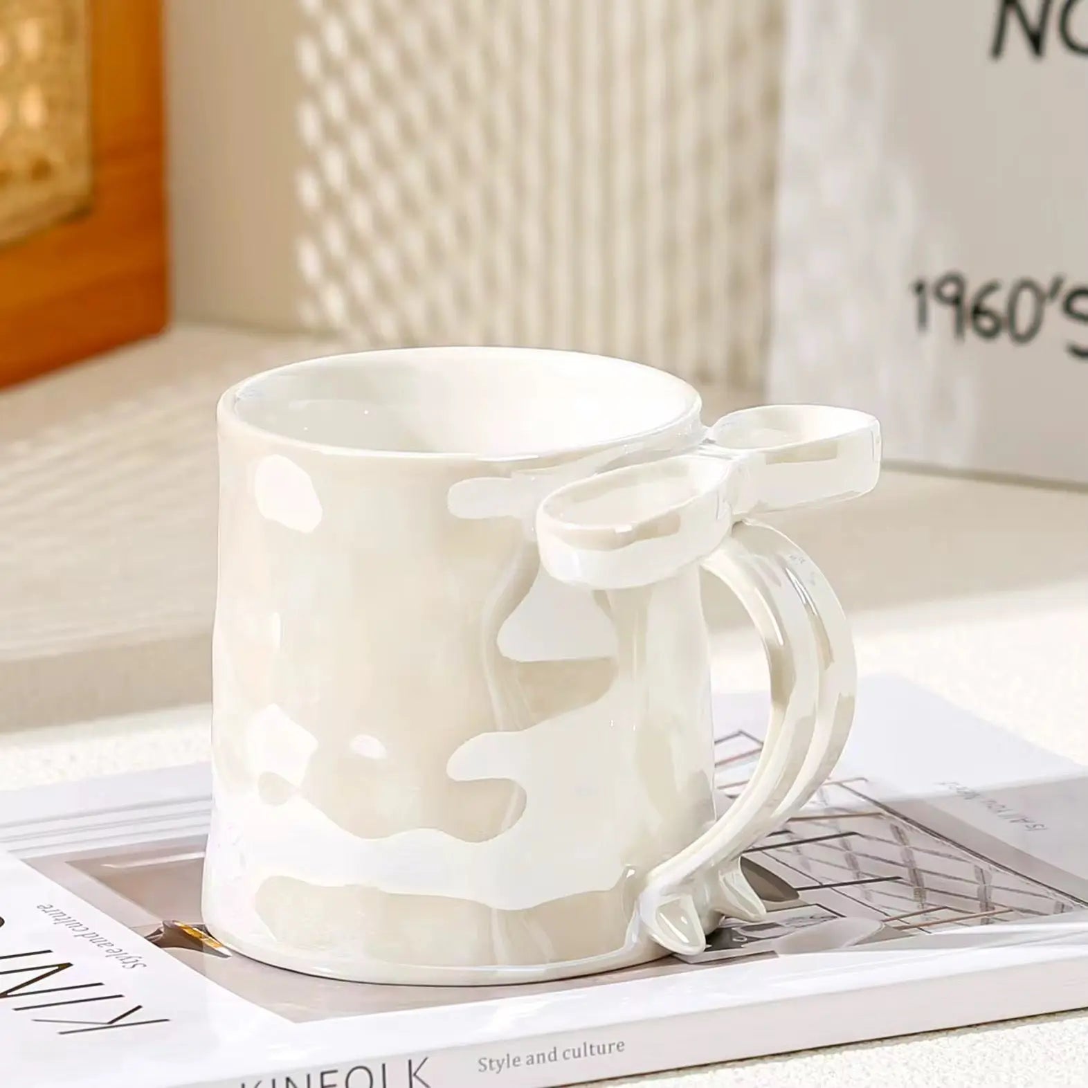 Modern Bow Handle Ceramic Mug 350ml Cute Aesthetic Coffee & Tea Cup with Glossy Ribbon Handle Sparkels  Sparkels