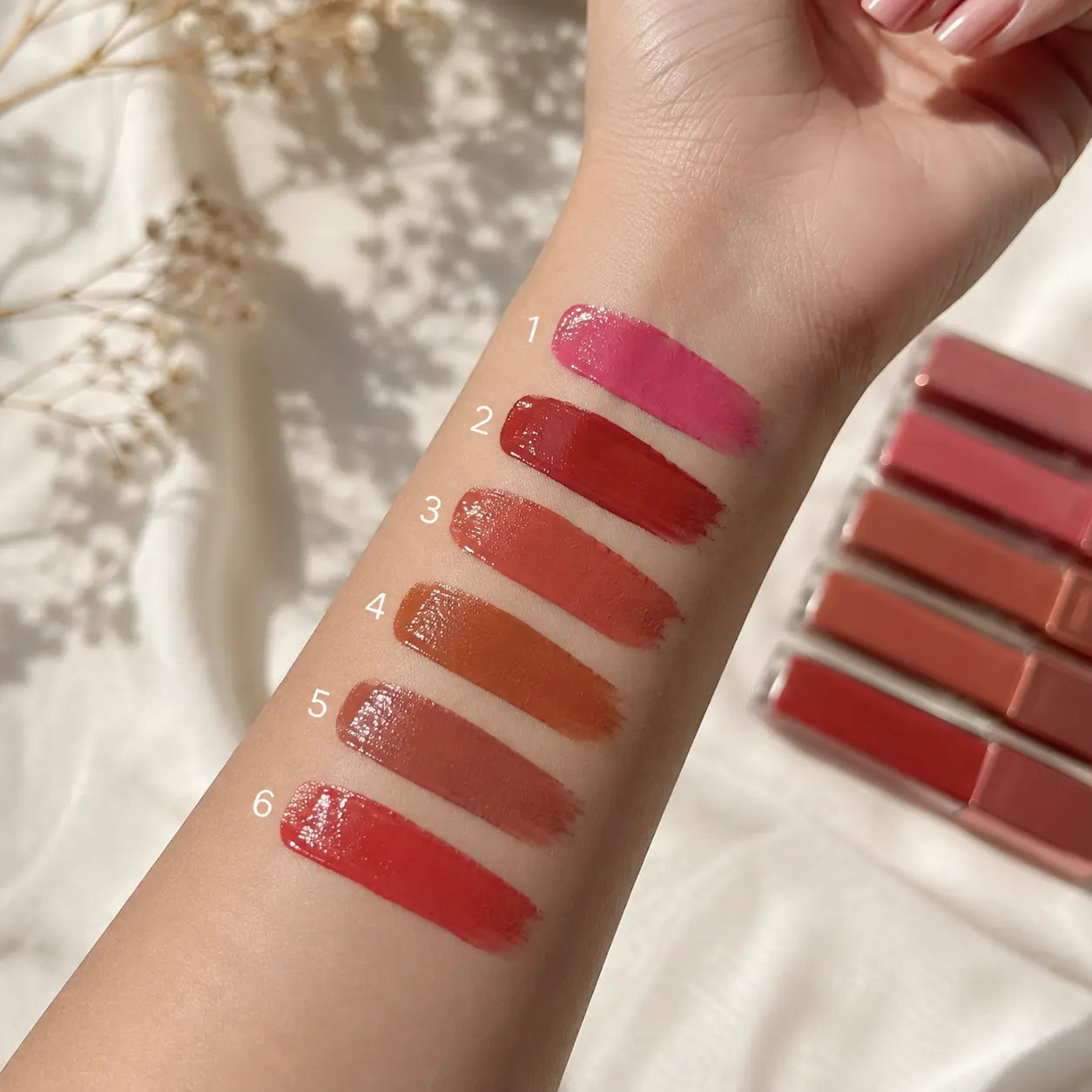 Lifter Glass Hydrating Lip Gloss 6 Shades