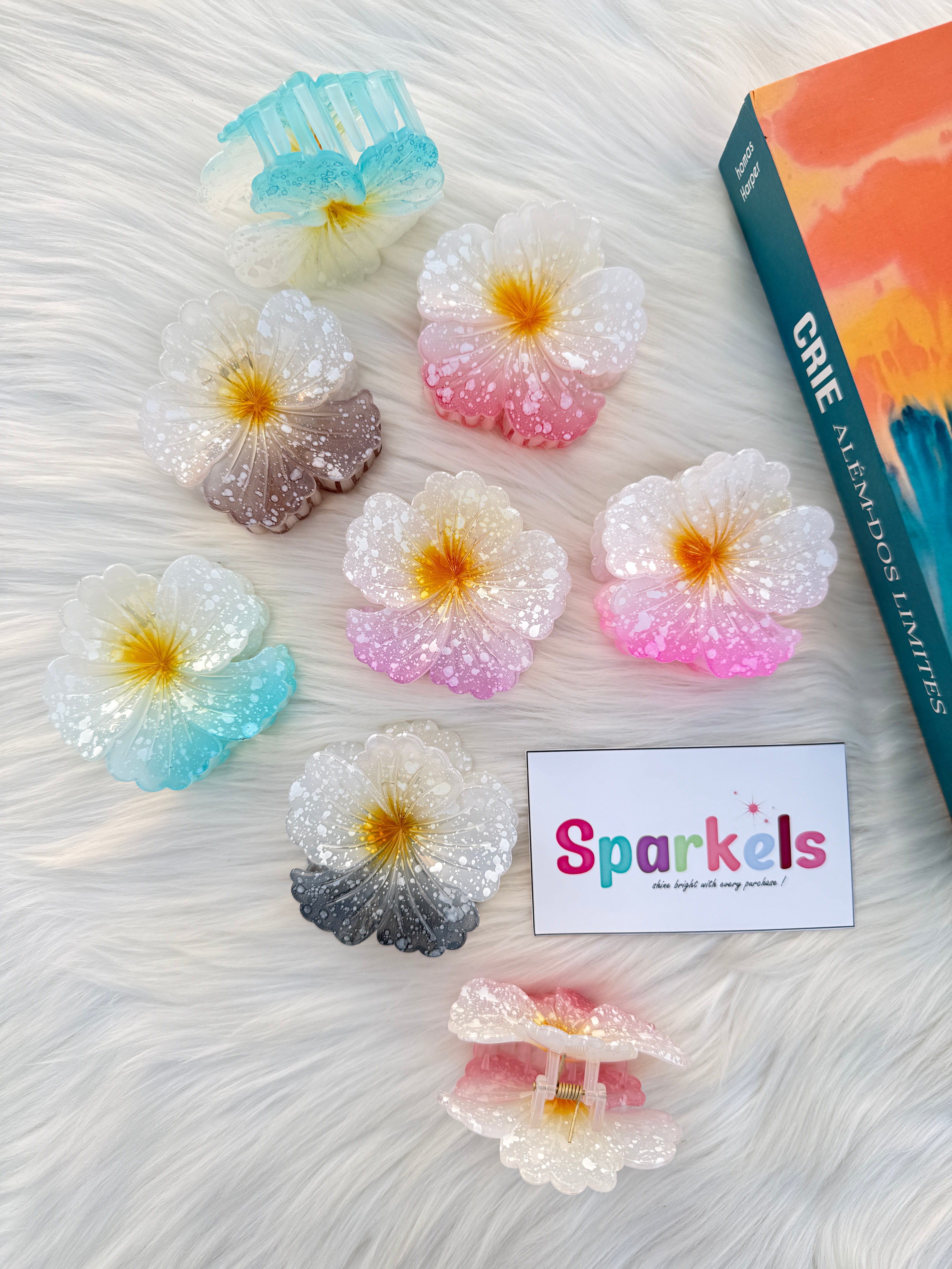 Pack of 6 Glitter Ombre Flower Claw Catchers