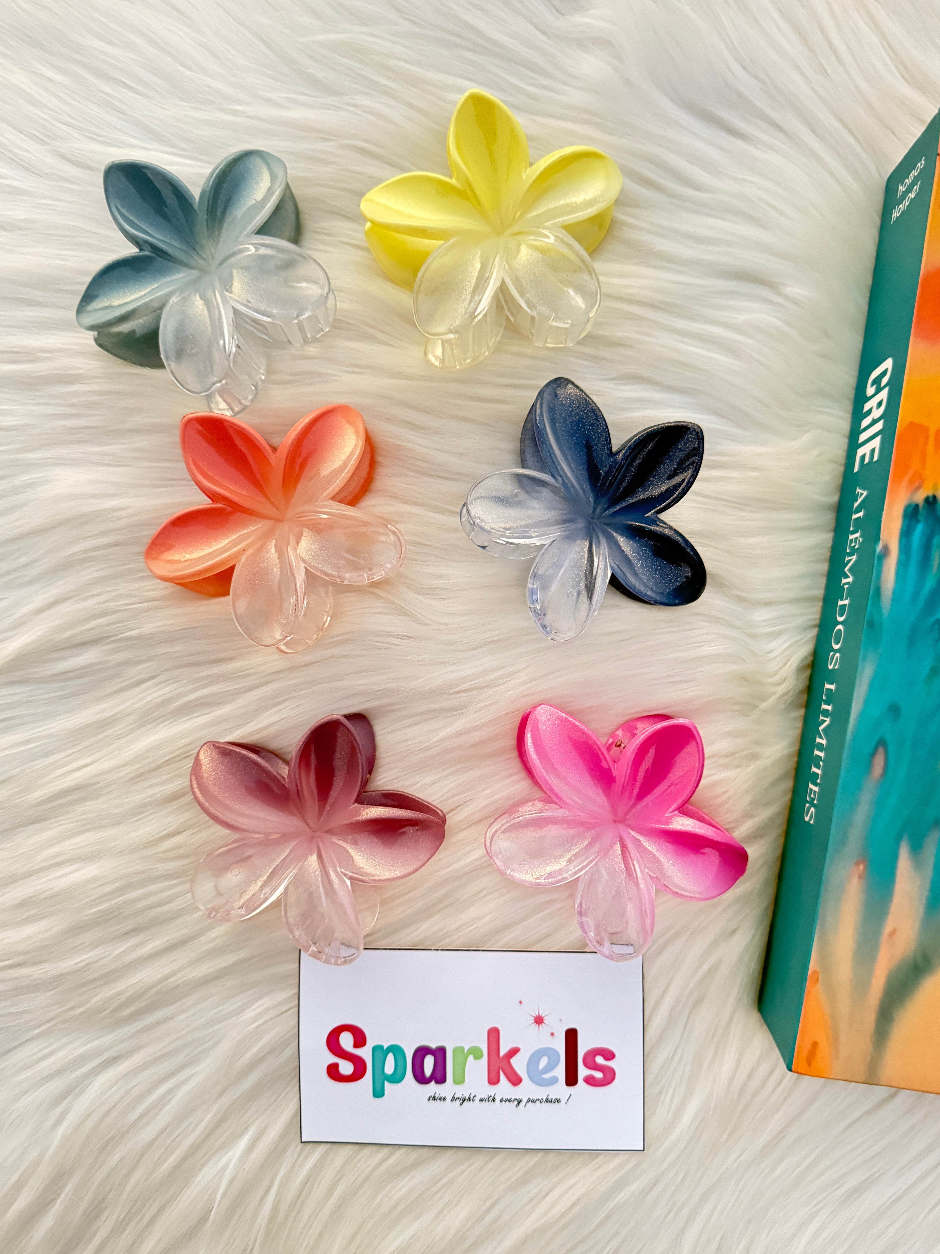Pack of 6 Gradient Shine Flower Claw Catchers
