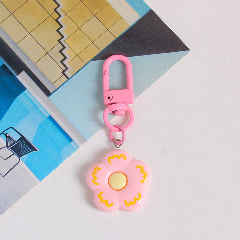 Lovely Daisy Flower Keychain Colorful Bag Charm Keyring Accessory for Women & Girls