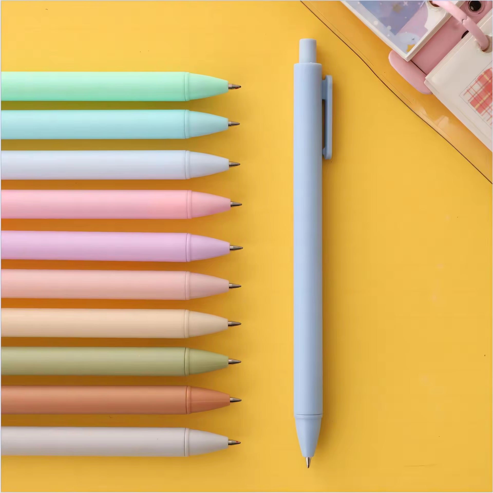 Retractable Macaron Ballpoint Pen Multicolor Plastic Pen