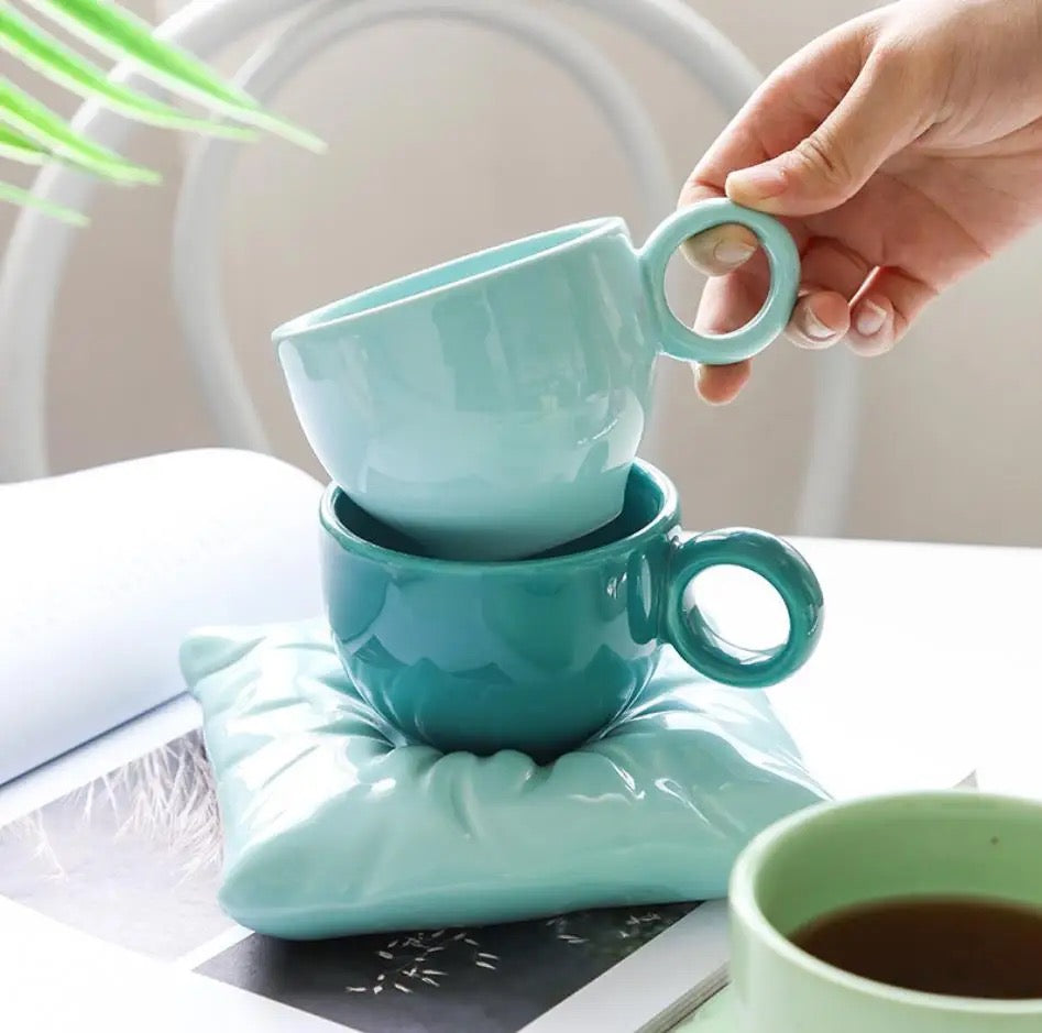 Ceramic Coffee Mug With Pillow Shaped Coaster Without Spoon