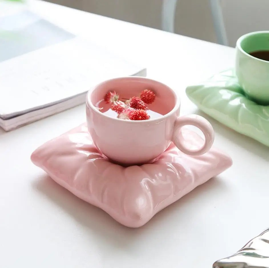 Ceramic Coffee Mug With Pillow Shaped Coaster Without Spoon