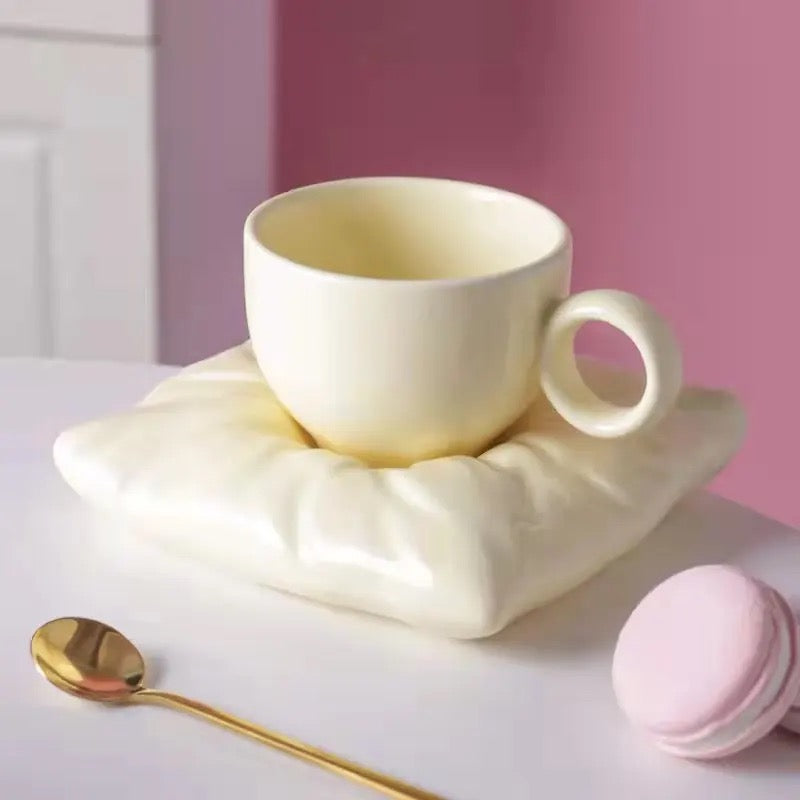 Ceramic Coffee Mug With Pillow Shaped Coaster Without Spoon