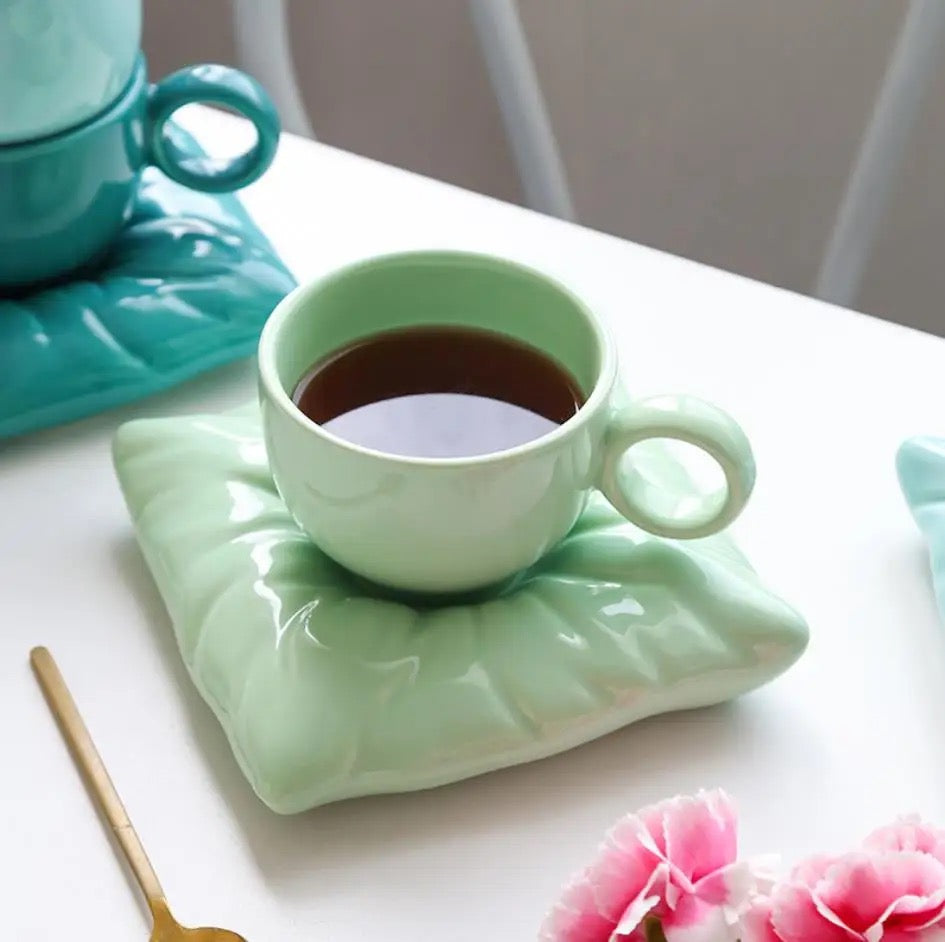 Ceramic Coffee Mug With Pillow Shaped Coaster Without Spoon