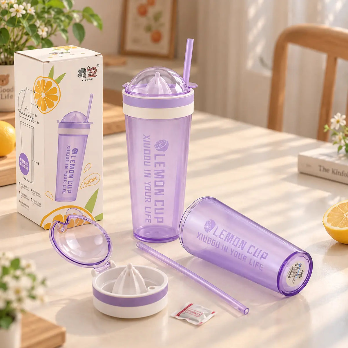 600ml Lemon Cup with Built In Citrus Juicer & Straw